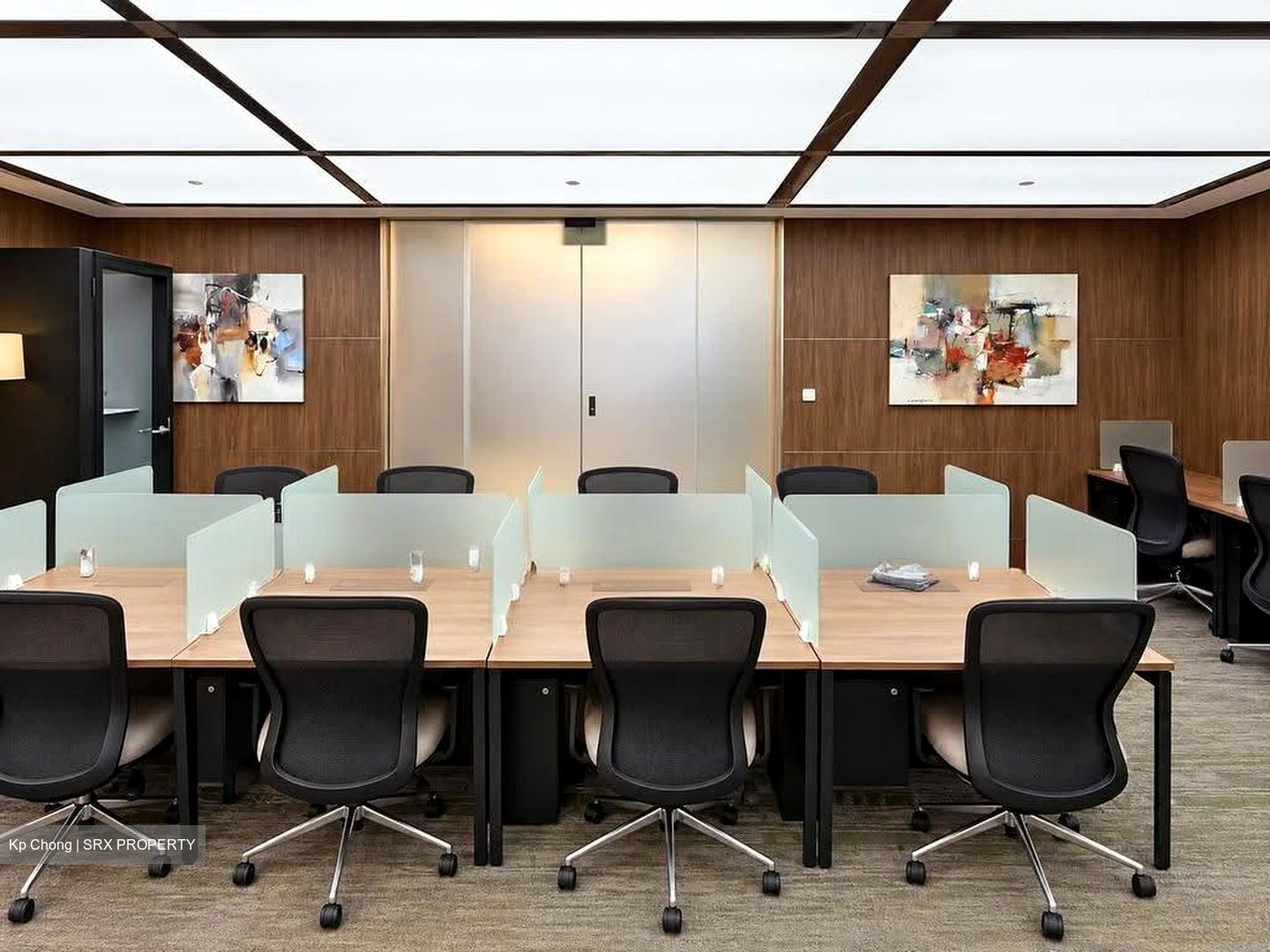 Centennial Tower (D1), Office #636785241